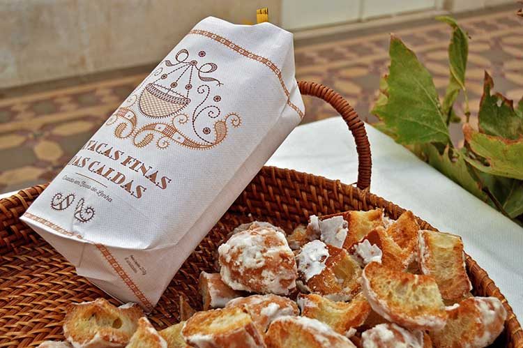 Cavacas, a traditional sweet from Caldas da Rainha